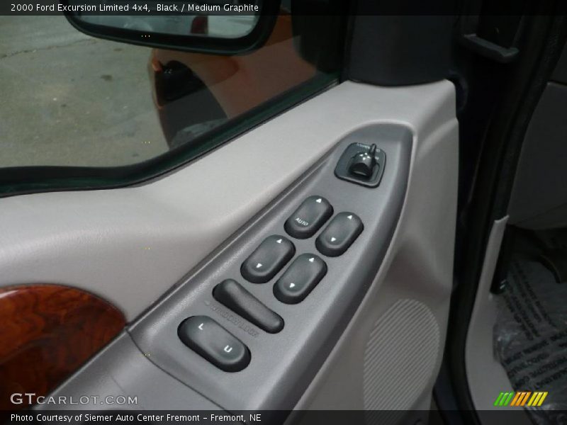Black / Medium Graphite 2000 Ford Excursion Limited 4x4