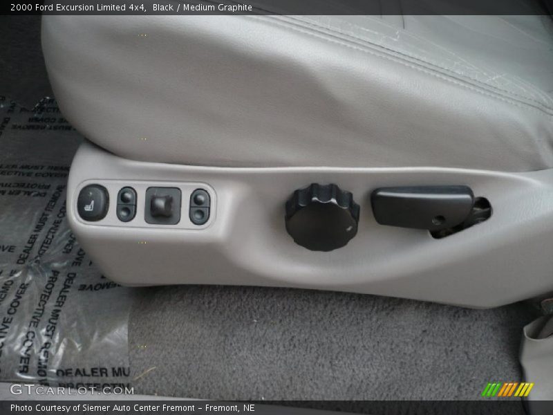 Black / Medium Graphite 2000 Ford Excursion Limited 4x4