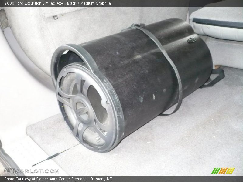 Black / Medium Graphite 2000 Ford Excursion Limited 4x4