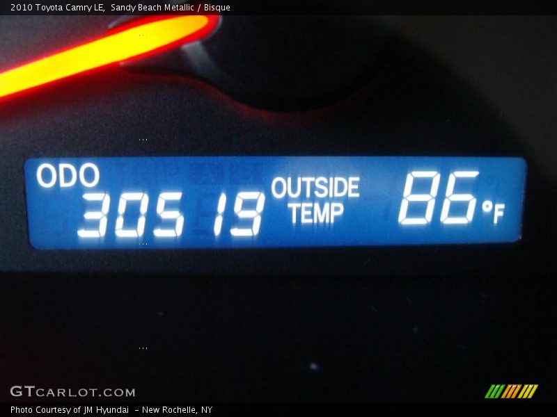 Sandy Beach Metallic / Bisque 2010 Toyota Camry LE