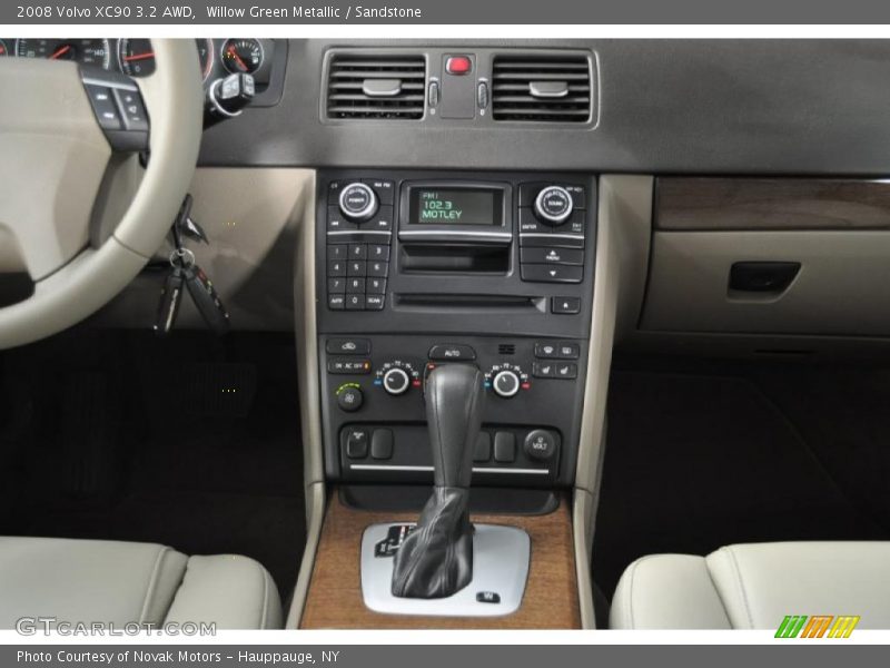 Willow Green Metallic / Sandstone 2008 Volvo XC90 3.2 AWD
