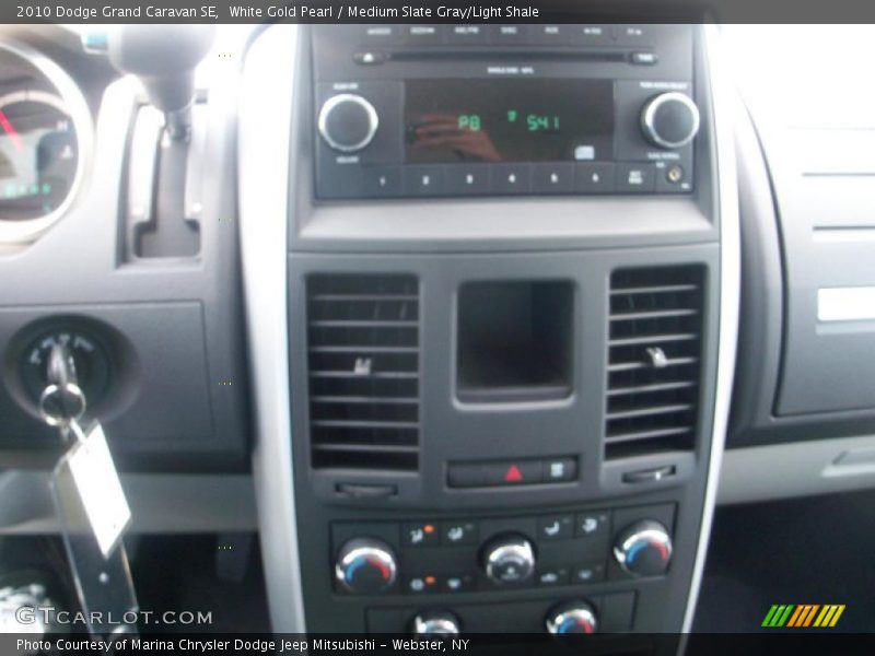 White Gold Pearl / Medium Slate Gray/Light Shale 2010 Dodge Grand Caravan SE