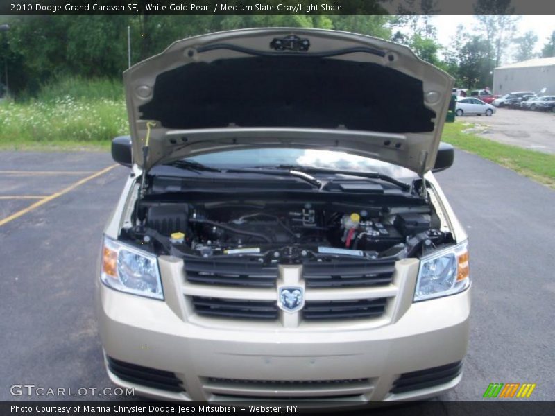 White Gold Pearl / Medium Slate Gray/Light Shale 2010 Dodge Grand Caravan SE