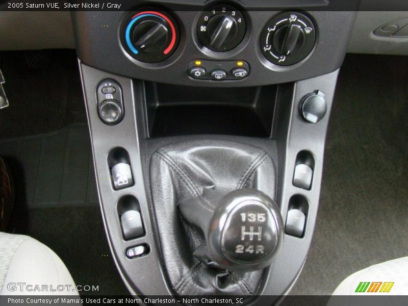 Silver Nickel / Gray 2005 Saturn VUE