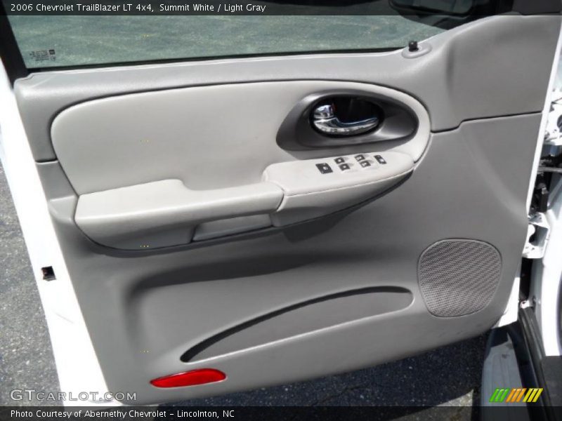 Summit White / Light Gray 2006 Chevrolet TrailBlazer LT 4x4