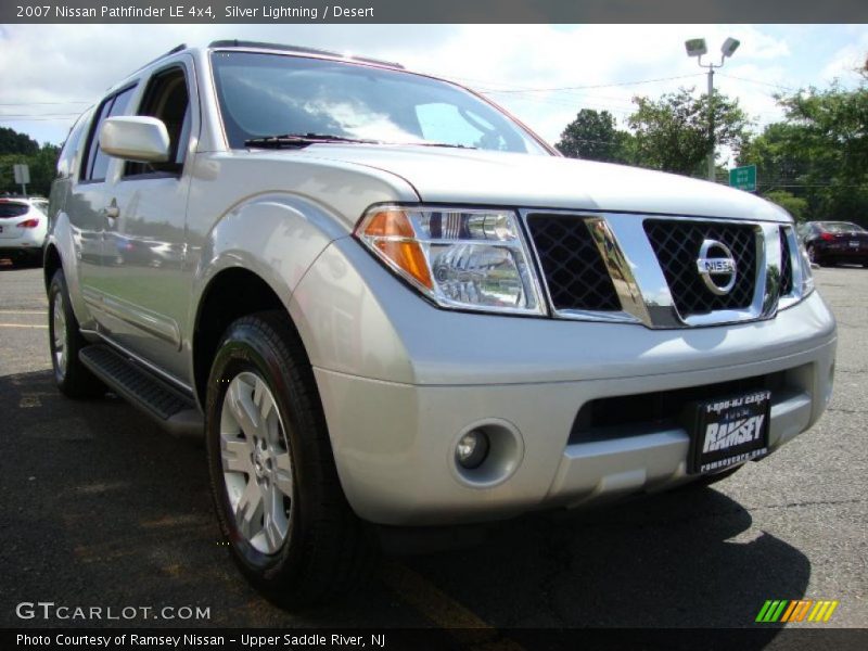 Silver Lightning / Desert 2007 Nissan Pathfinder LE 4x4