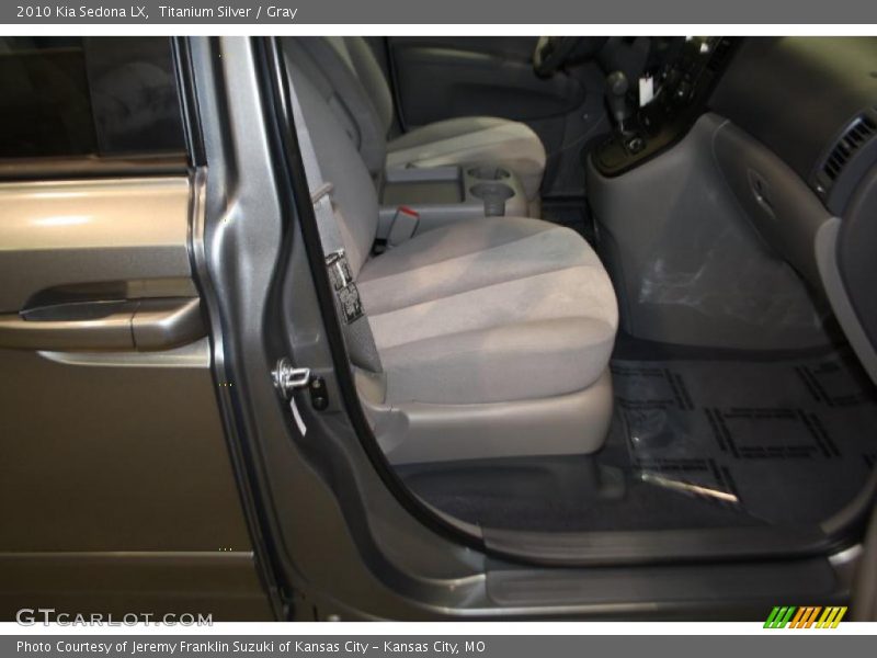 Titanium Silver / Gray 2010 Kia Sedona LX