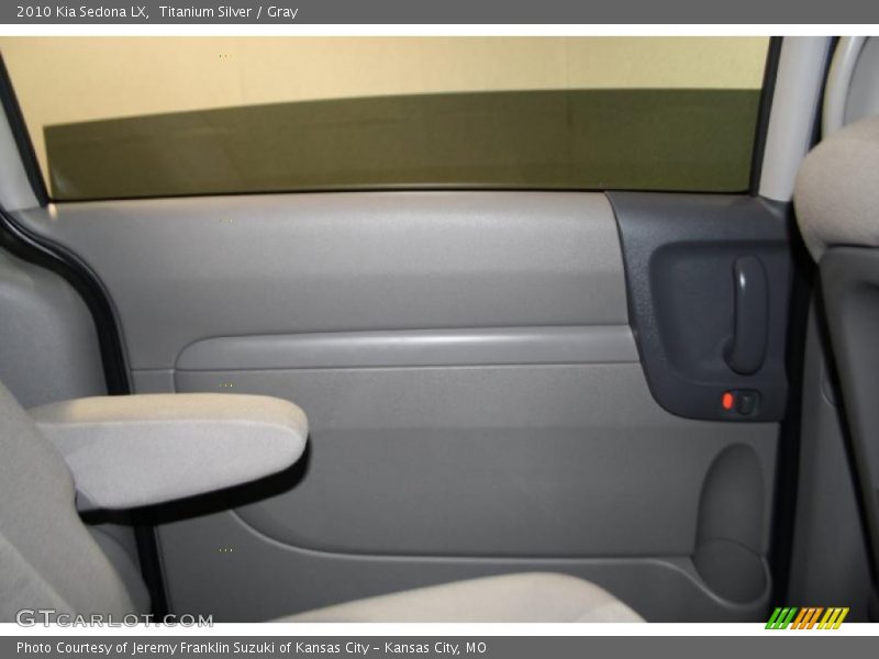 Titanium Silver / Gray 2010 Kia Sedona LX