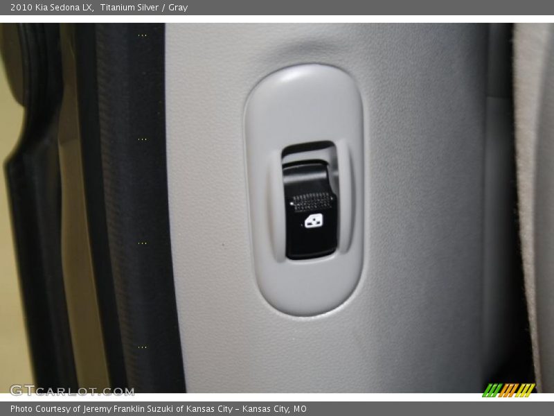 Titanium Silver / Gray 2010 Kia Sedona LX