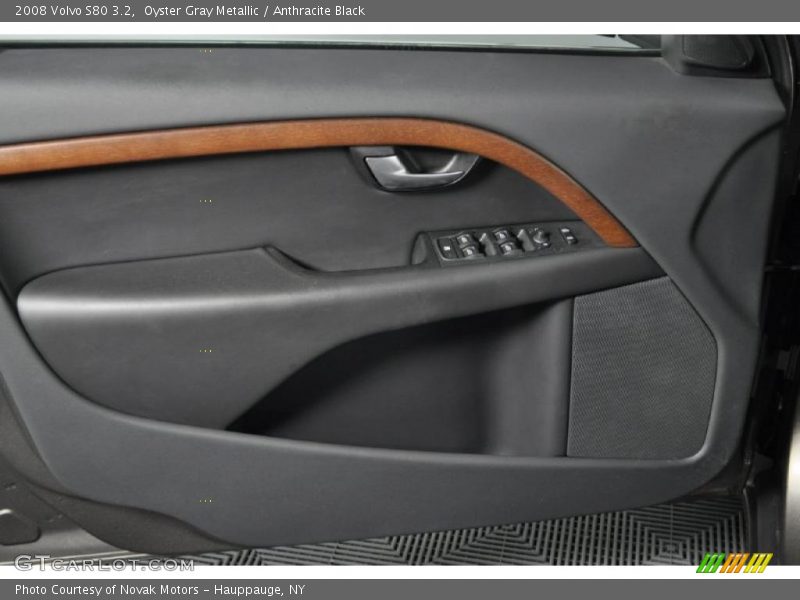 Oyster Gray Metallic / Anthracite Black 2008 Volvo S80 3.2