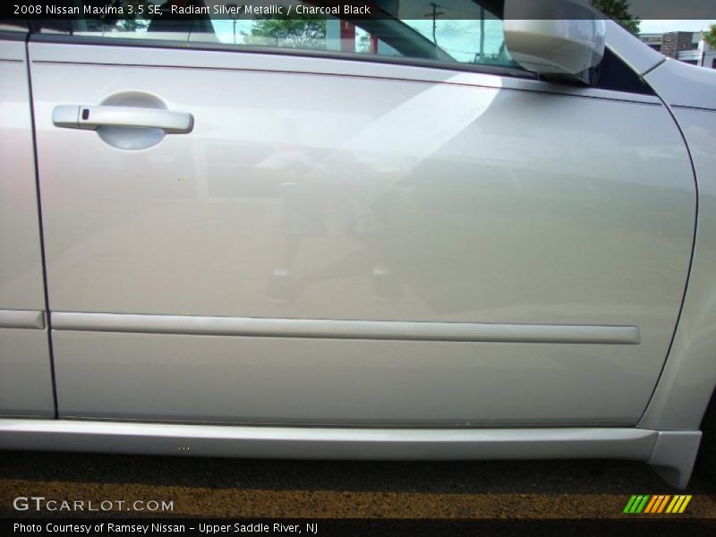 Radiant Silver Metallic / Charcoal Black 2008 Nissan Maxima 3.5 SE