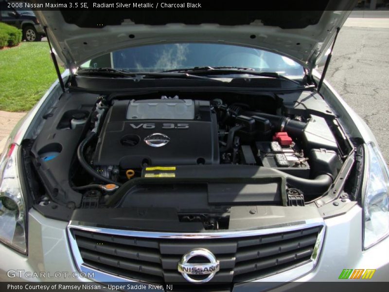 Radiant Silver Metallic / Charcoal Black 2008 Nissan Maxima 3.5 SE