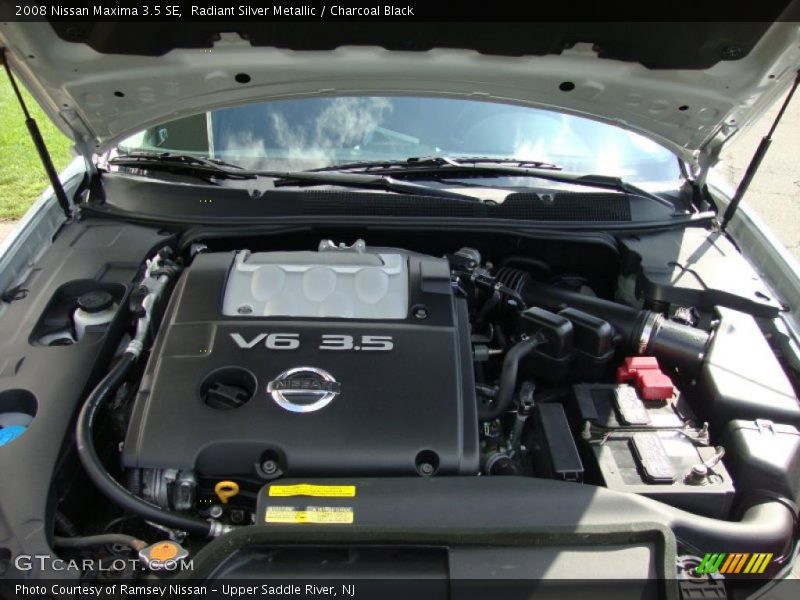 Radiant Silver Metallic / Charcoal Black 2008 Nissan Maxima 3.5 SE