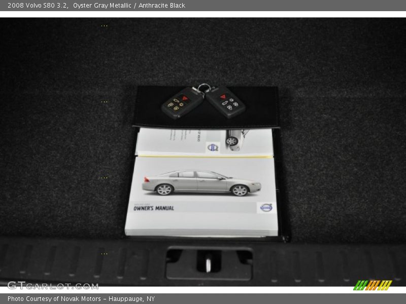 Oyster Gray Metallic / Anthracite Black 2008 Volvo S80 3.2