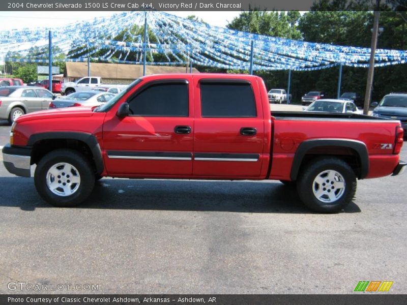 Victory Red / Dark Charcoal 2004 Chevrolet Silverado 1500 LS Crew Cab 4x4