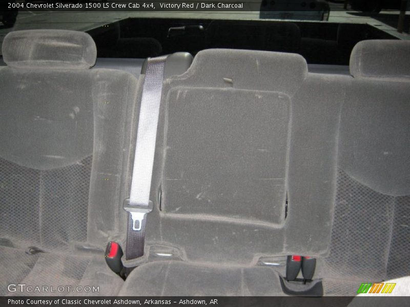 Victory Red / Dark Charcoal 2004 Chevrolet Silverado 1500 LS Crew Cab 4x4