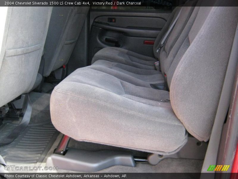 Victory Red / Dark Charcoal 2004 Chevrolet Silverado 1500 LS Crew Cab 4x4