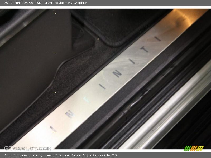 Silver Indulgence / Graphite 2010 Infiniti QX 56 4WD