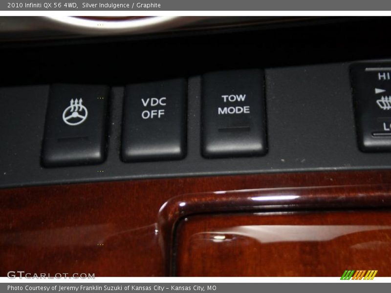 Silver Indulgence / Graphite 2010 Infiniti QX 56 4WD