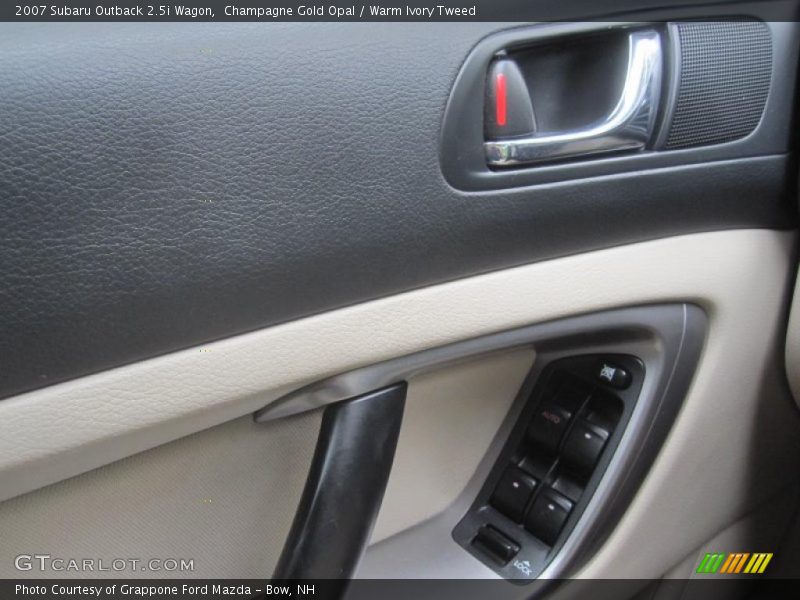 Champagne Gold Opal / Warm Ivory Tweed 2007 Subaru Outback 2.5i Wagon