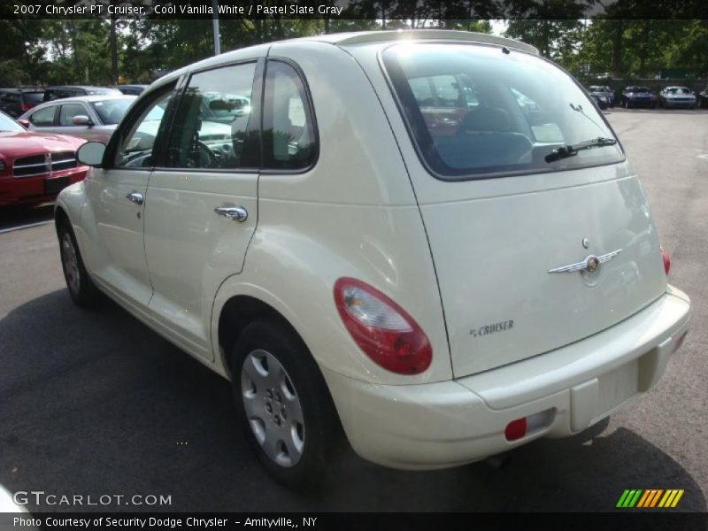 Cool Vanilla White / Pastel Slate Gray 2007 Chrysler PT Cruiser