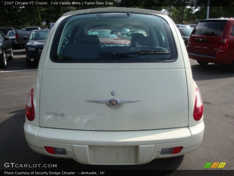 Cool Vanilla White / Pastel Slate Gray 2007 Chrysler PT Cruiser