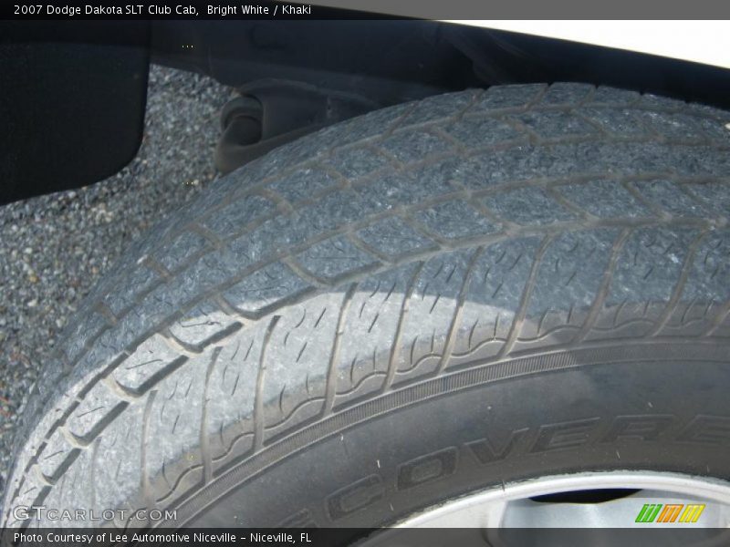 Bright White / Khaki 2007 Dodge Dakota SLT Club Cab