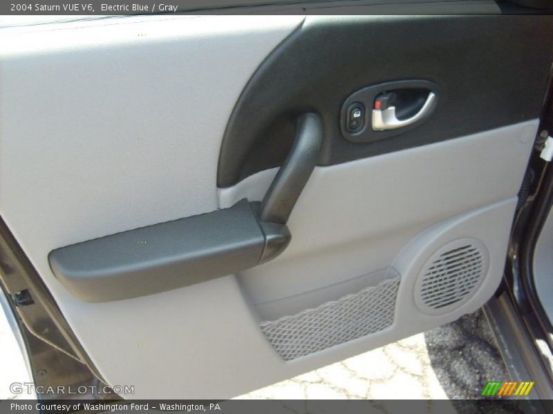 Electric Blue / Gray 2004 Saturn VUE V6