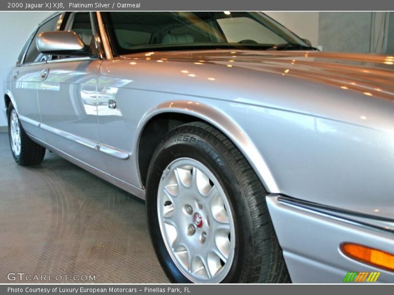Platinum Silver / Oatmeal 2000 Jaguar XJ XJ8