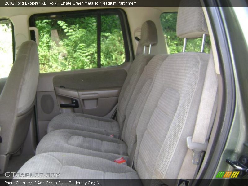 Estate Green Metallic / Medium Parchment 2002 Ford Explorer XLT 4x4