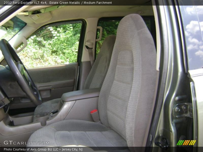 Estate Green Metallic / Medium Parchment 2002 Ford Explorer XLT 4x4