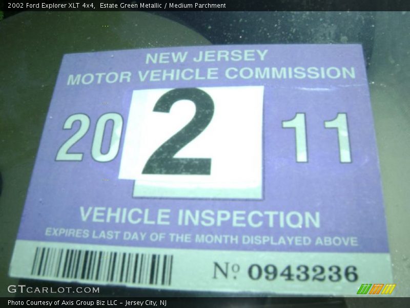 Estate Green Metallic / Medium Parchment 2002 Ford Explorer XLT 4x4