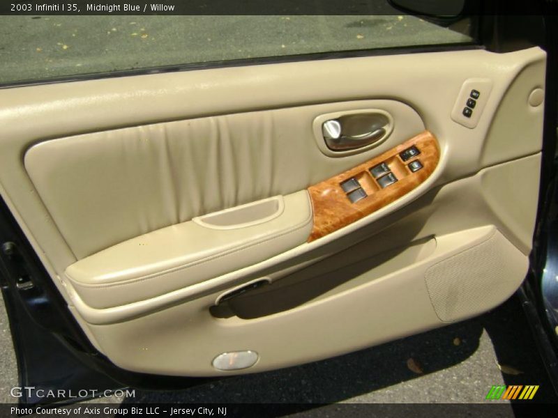 Midnight Blue / Willow 2003 Infiniti I 35