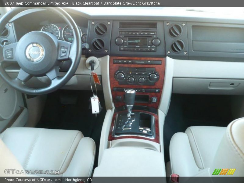 Black Clearcoat / Dark Slate Gray/Light Graystone 2007 Jeep Commander Limited 4x4