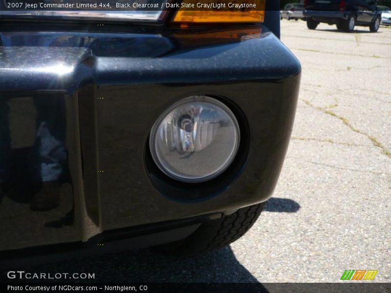 Black Clearcoat / Dark Slate Gray/Light Graystone 2007 Jeep Commander Limited 4x4