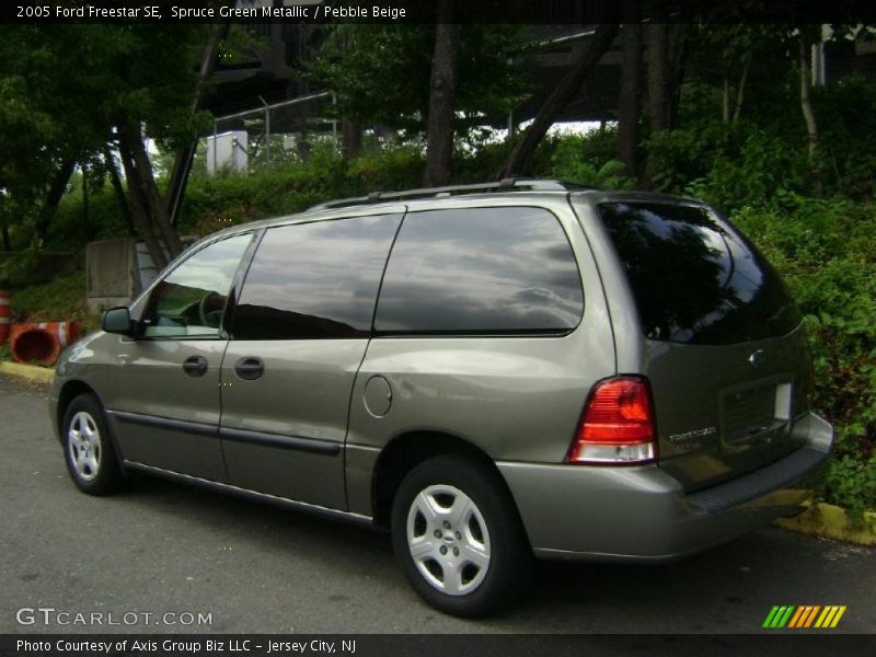 Spruce Green Metallic / Pebble Beige 2005 Ford Freestar SE