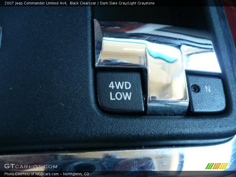 Black Clearcoat / Dark Slate Gray/Light Graystone 2007 Jeep Commander Limited 4x4