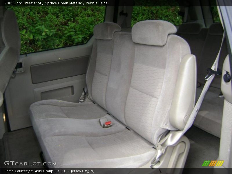 Spruce Green Metallic / Pebble Beige 2005 Ford Freestar SE