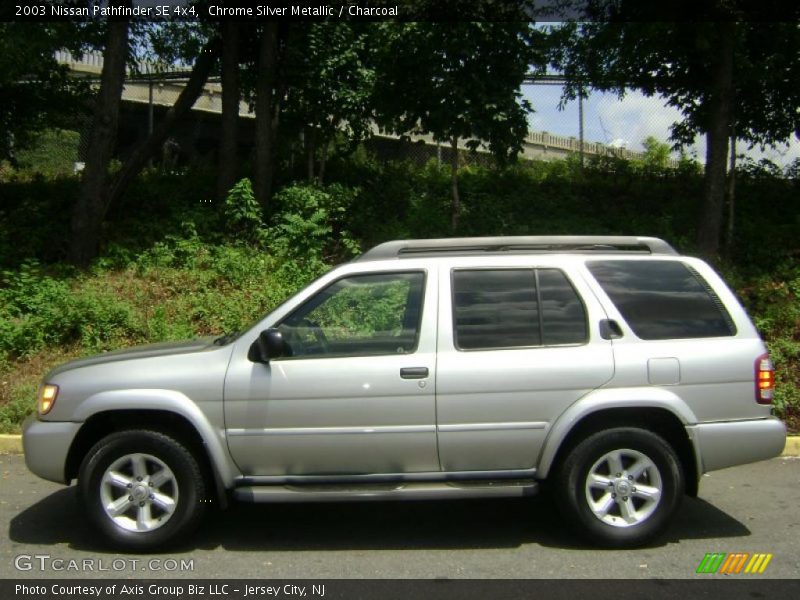 Chrome Silver Metallic / Charcoal 2003 Nissan Pathfinder SE 4x4