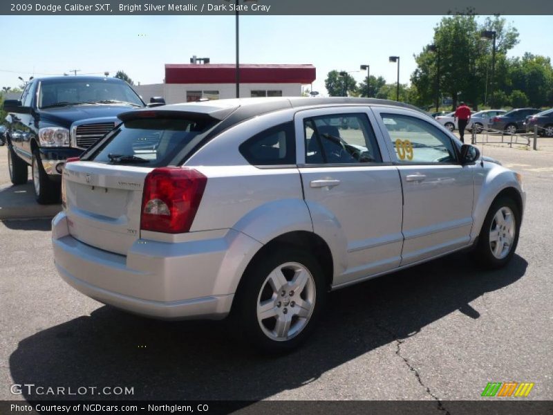 Bright Silver Metallic / Dark Slate Gray 2009 Dodge Caliber SXT