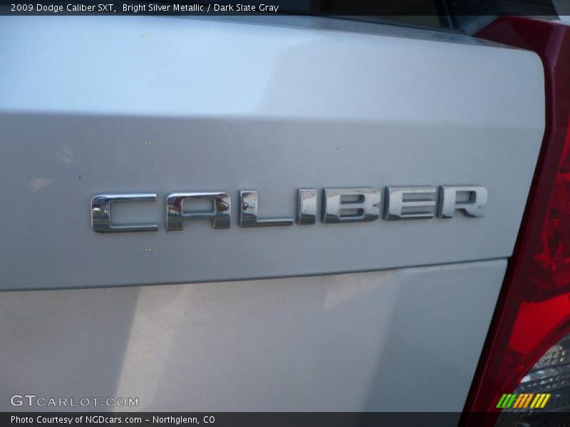 Bright Silver Metallic / Dark Slate Gray 2009 Dodge Caliber SXT