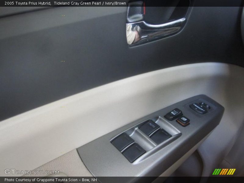 Tideland Gray Green Pearl / Ivory/Brown 2005 Toyota Prius Hybrid