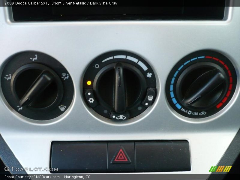 Bright Silver Metallic / Dark Slate Gray 2009 Dodge Caliber SXT