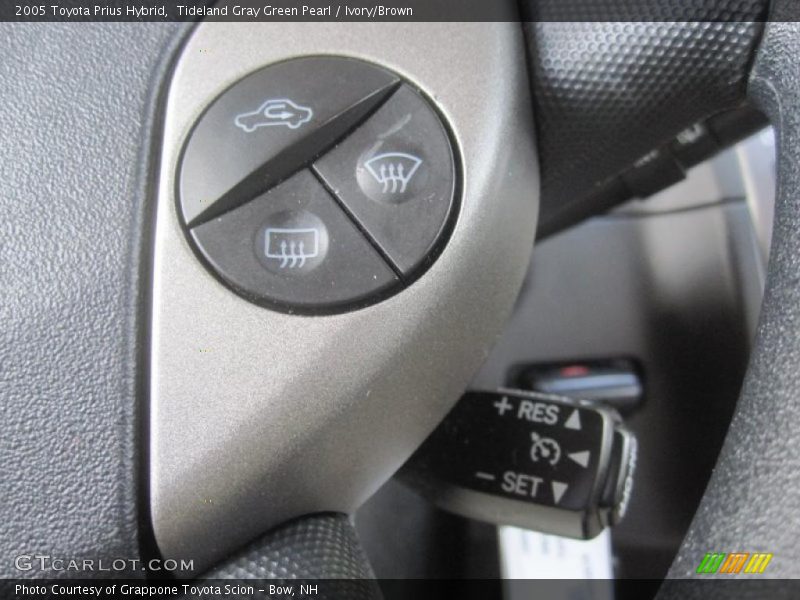 Tideland Gray Green Pearl / Ivory/Brown 2005 Toyota Prius Hybrid