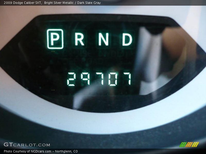 Bright Silver Metallic / Dark Slate Gray 2009 Dodge Caliber SXT