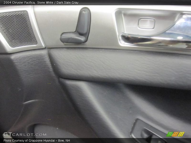 Stone White / Dark Slate Gray 2004 Chrysler Pacifica