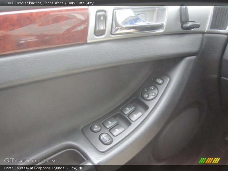 Stone White / Dark Slate Gray 2004 Chrysler Pacifica