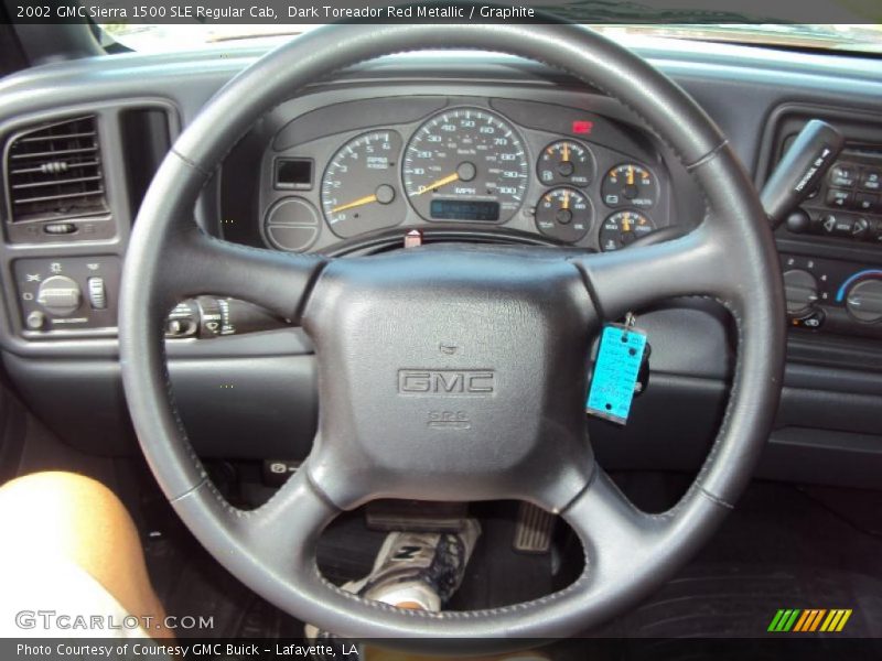 Dark Toreador Red Metallic / Graphite 2002 GMC Sierra 1500 SLE Regular Cab