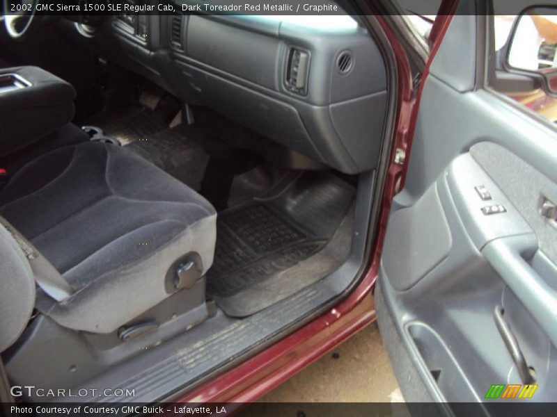 Dark Toreador Red Metallic / Graphite 2002 GMC Sierra 1500 SLE Regular Cab