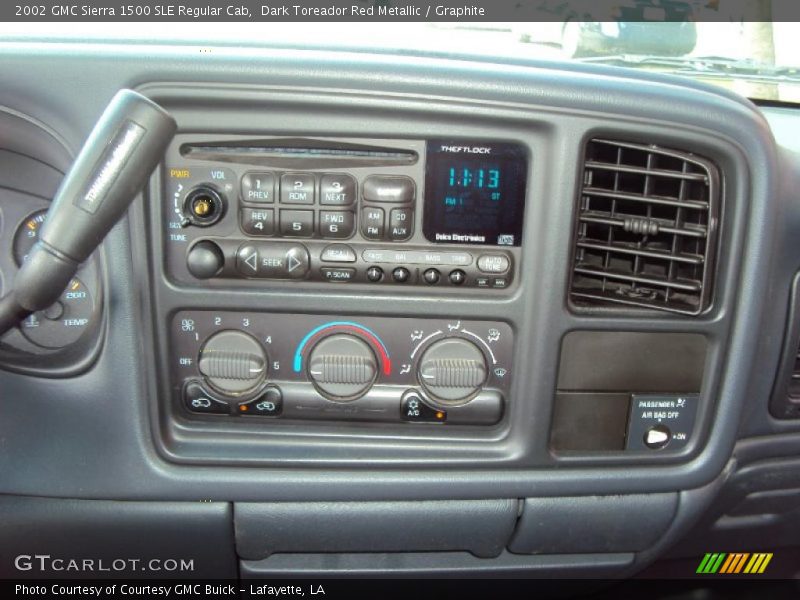 Dark Toreador Red Metallic / Graphite 2002 GMC Sierra 1500 SLE Regular Cab